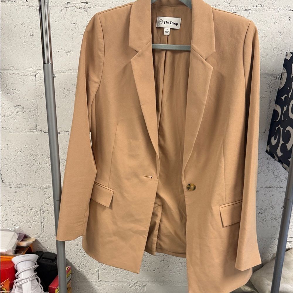 Women's Tan Blazer THE DROP Size Medium Like New Oversized Blazer